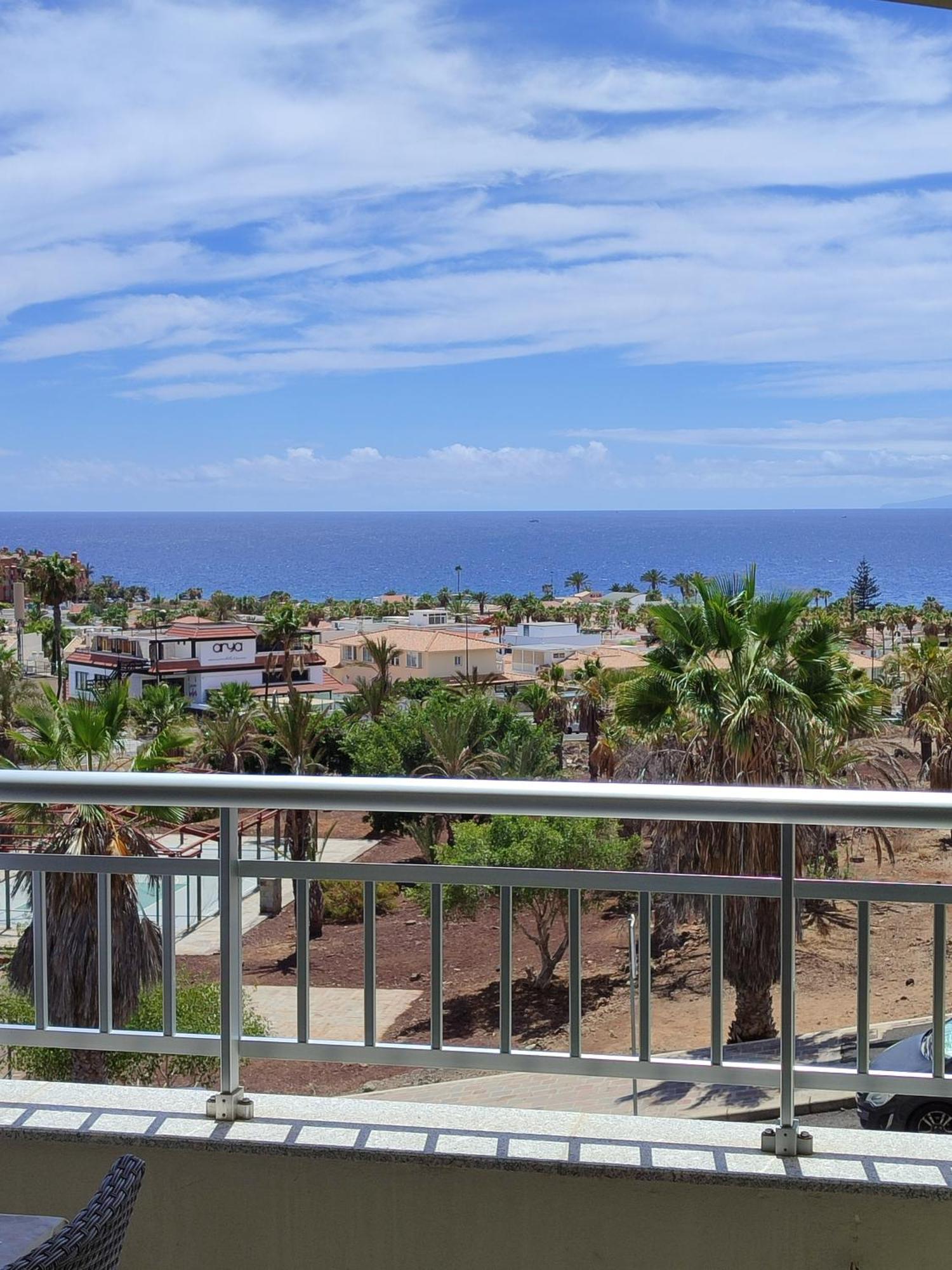 Comfortable Apartment With Amazing Sea Views Palm-mar Exterior foto